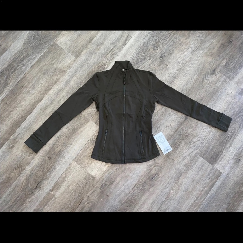 Lululemon 
Define jacket Luon